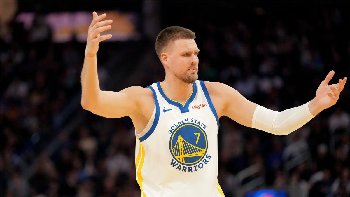 Warriors reportedly willing to be patient with Kristaps Porziņģis trade market