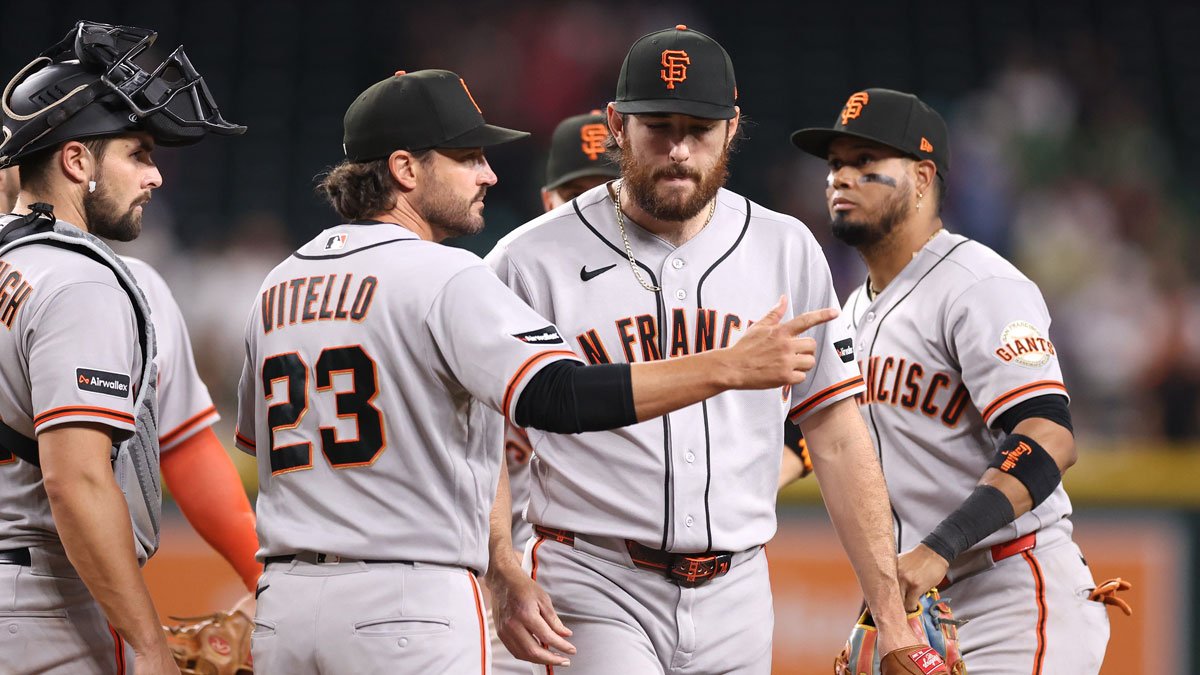 Buster Posey, Giants aim to solve puzzle of fixing their bullpen this offseason