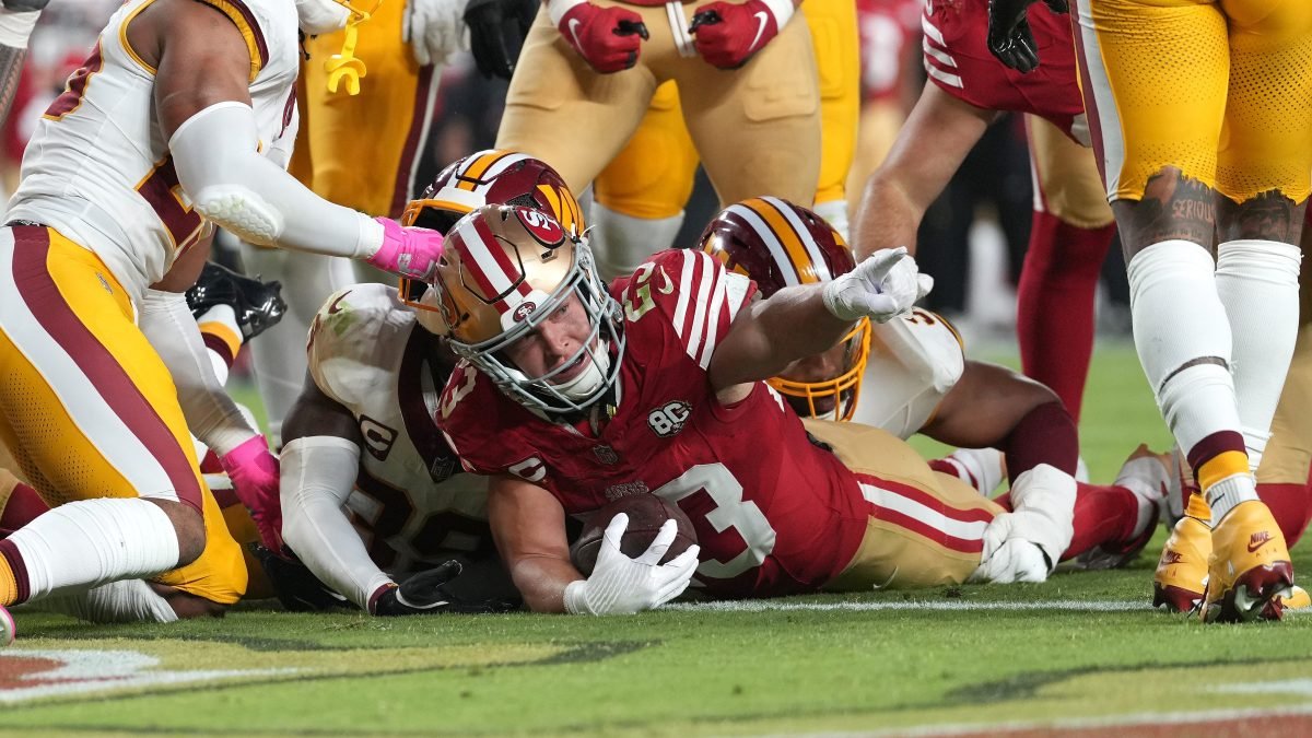 How PFF graded Brock Purdy, 49ers' up-and-down Week 6 win against Commanders in prime time
