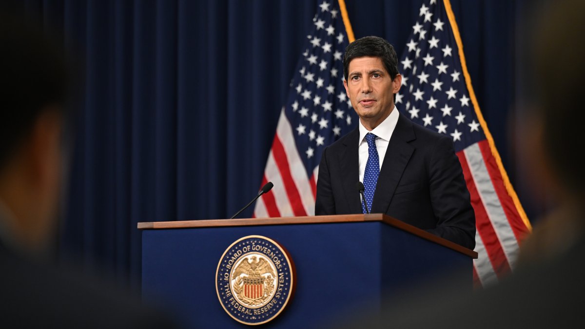 Federal Reserve keeps interest rates unchanged despite elevated inflation