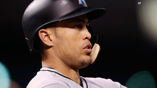 Giants execs meeting with Stanton's agents Giants execs meeting with Stanton's agents
