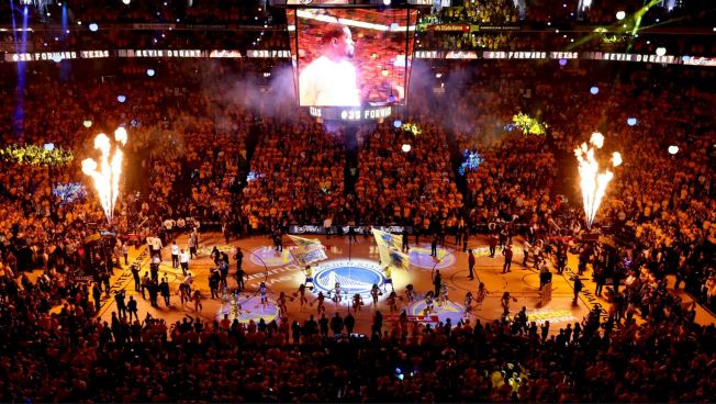 Ð ÐµÐ·ÑÐ»ÑÐ°Ñ Ñ Ð¸Ð·Ð¾Ð±ÑÐ°Ð¶ÐµÐ½Ð¸Ðµ Ð·Ð° The Warriors have played at the Oracle Arena for 47 years