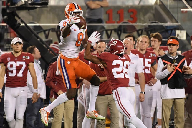 Clemson Tramples Alabama To Capture National Title At Levis