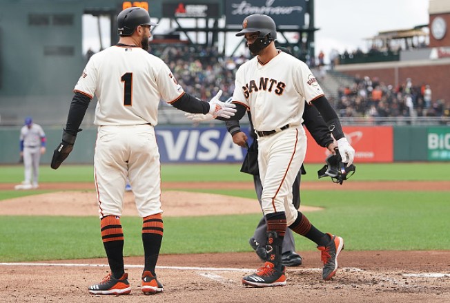 Giants Bounce Back With Matinee Win Over Blue Jays